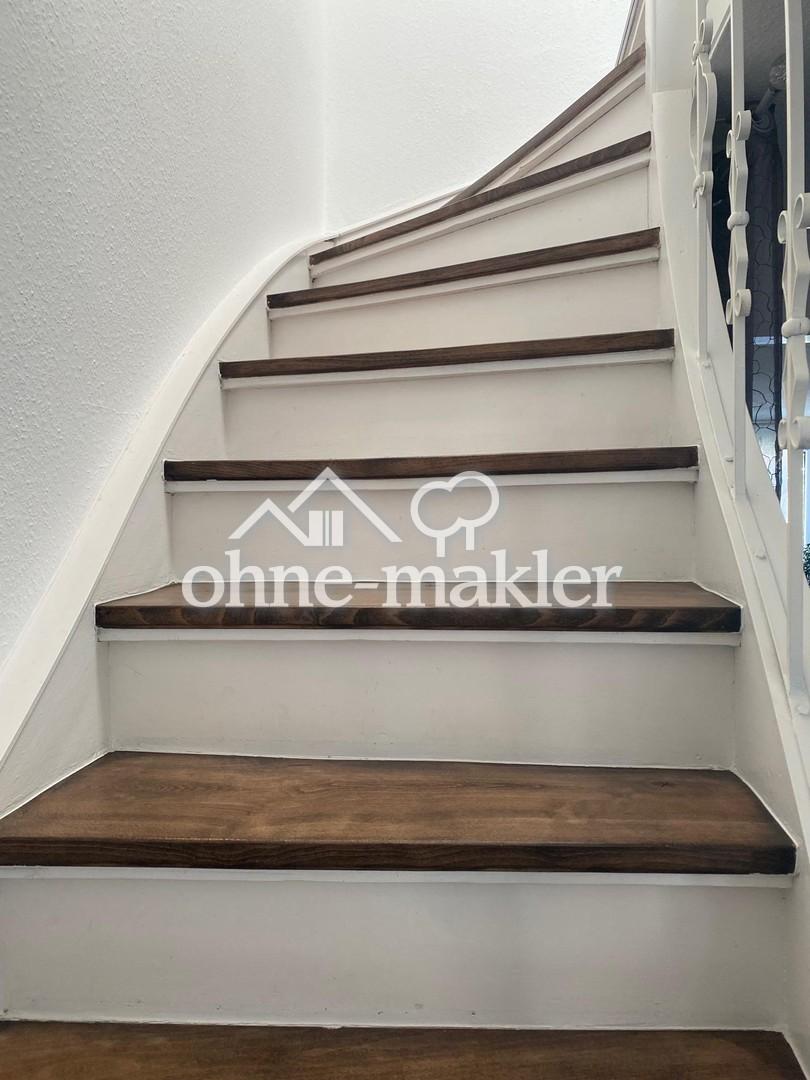 sanierte Treppe
