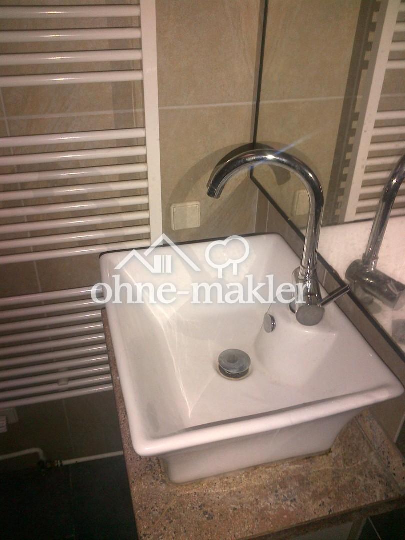 Modernes Badezimmer