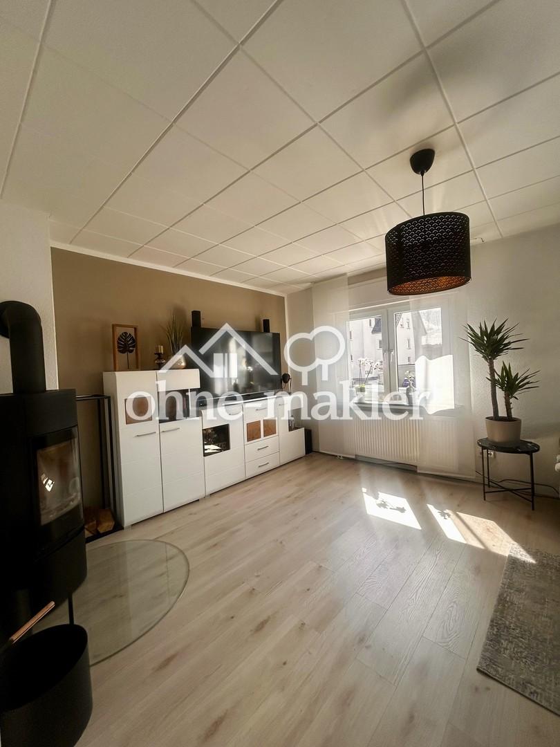 Wohnzimmer (Kamin)