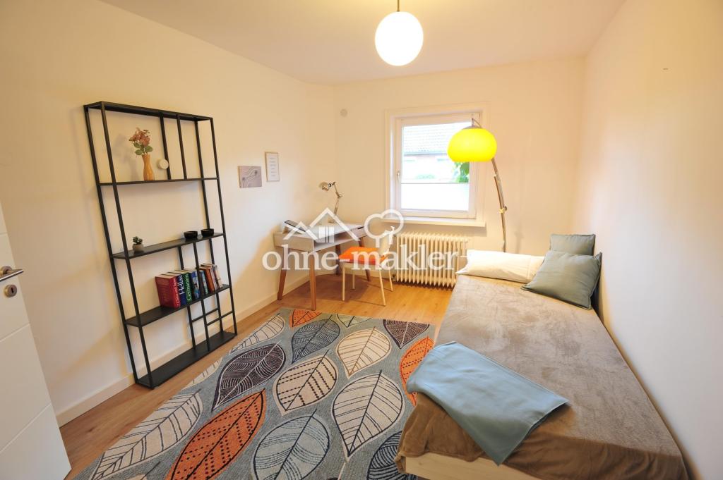 Arbeits-/Schlaf-/Gästezimmer