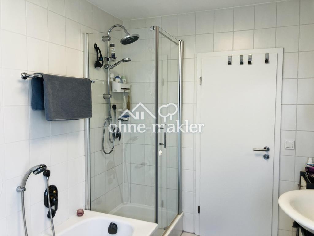 Dusche & Badewanne EG