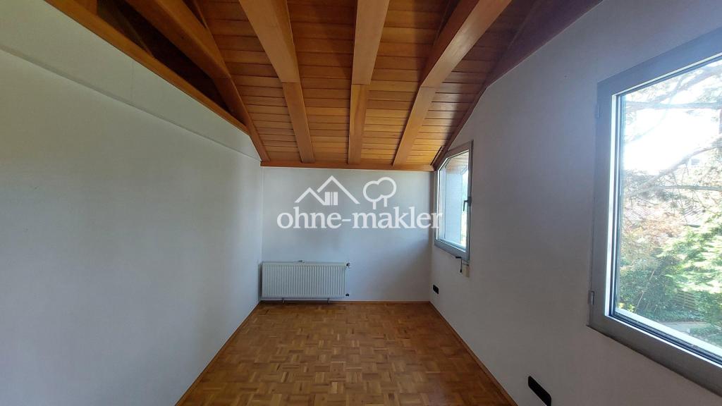 Kinderzimmer im OG