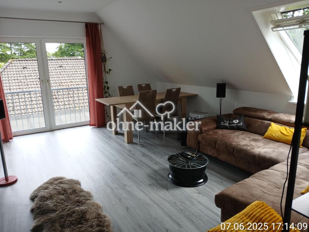 Wohnzimmer eingerichtet