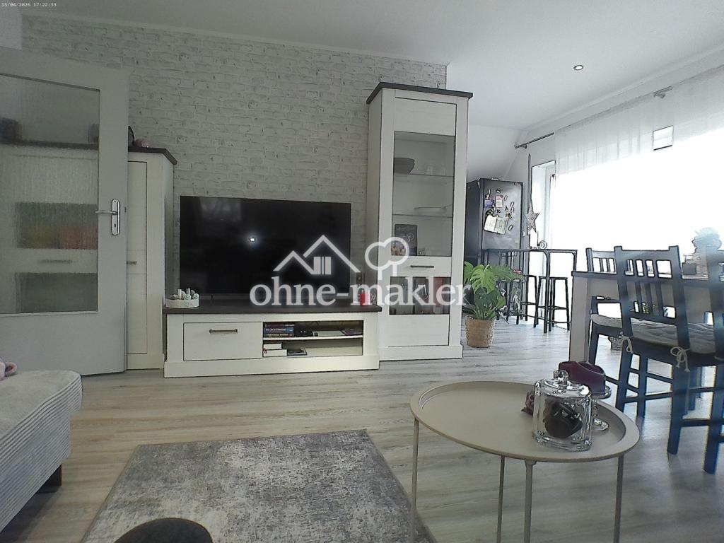 Helle und großzügige 3,5 Zi. Dachgeschosswhng. im Zweifamilienhaus – Gepflegt,modernisiert, ruhig - Photo 1