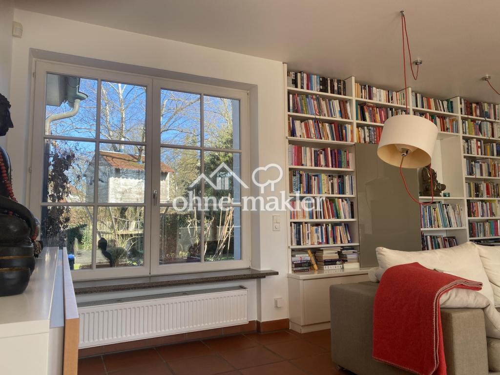 Wohnzimmer/Blick Baumhaus