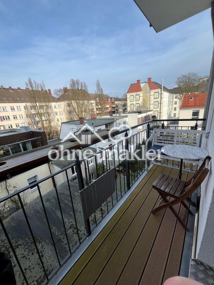 Balkon mit Blick zum Hof