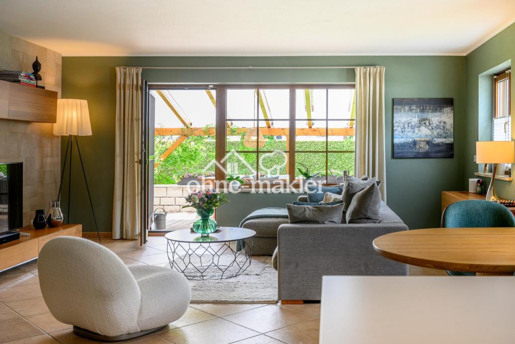 Wohnraum mit Terrassenzugang