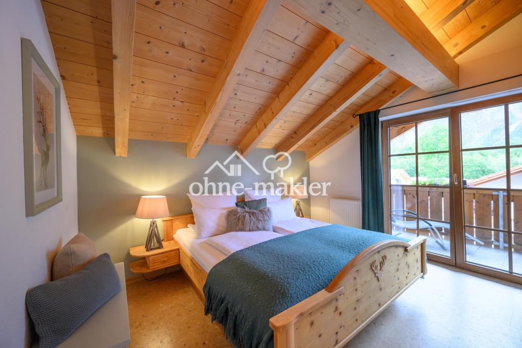 Schlafzimmer mit Bergblick