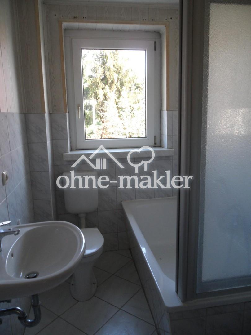 Helle freundliche 4R-Wohnung ruhige Lage, Nähe Döbeln, mit Stellplatz, EBK, Tageslicht-Bad - Photo 1