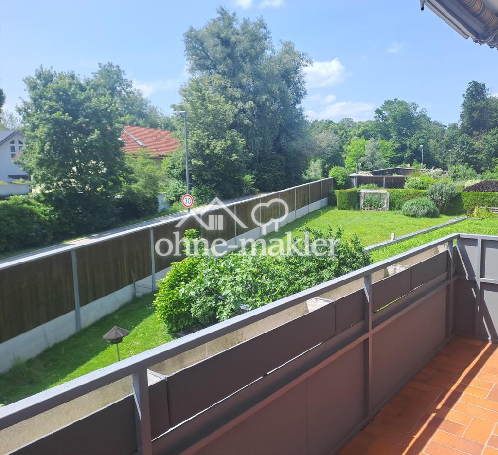 Blick Balkon Wohnzimmer