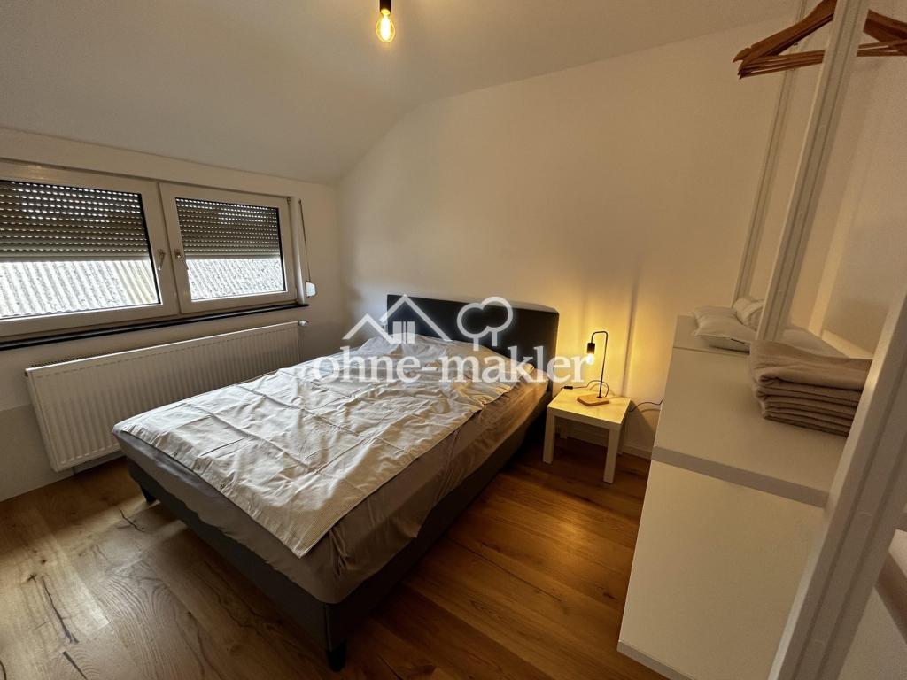 Geschmackvolle 2-Raum-DG-Wohnung mit luxuriöser Innenausstattung in Heilbronn - Photo 2