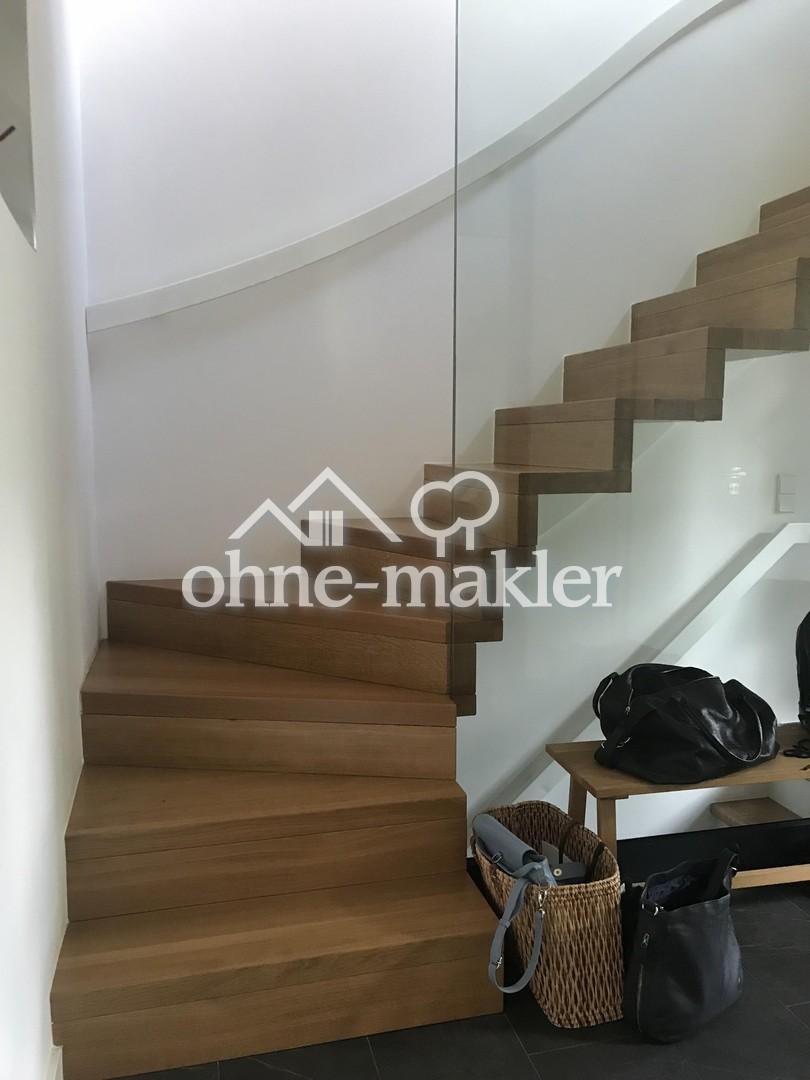 Treppe zum OG