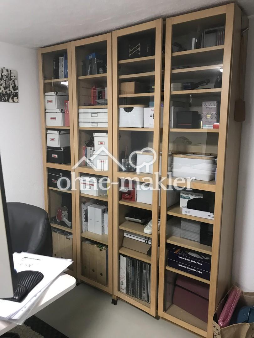 Aktenschrank im KG