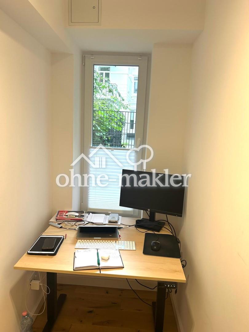 Arbeitszimmer