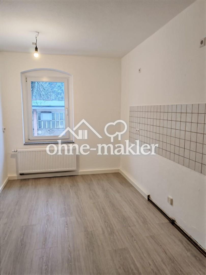 NEU SANIERT! 3R-Wohnung mit Stellplatz 80 m² (EBK) ***Vermieter-Bonus 2 Kaltmieten geschenkt*** - Photo 4
