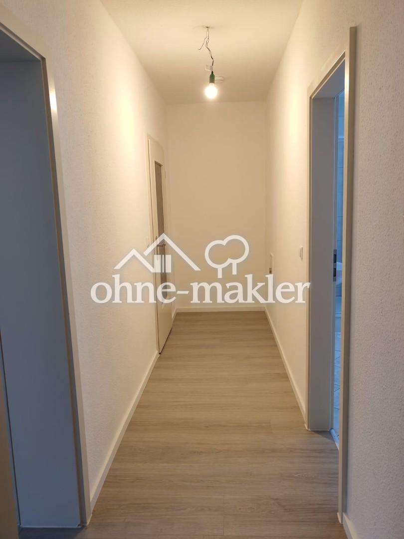 NEU SANIERT! 3R-Wohnung mit Stellplatz 80 m² (EBK) ***Vermieter-Bonus 2 Kaltmieten geschenkt*** - Photo 4