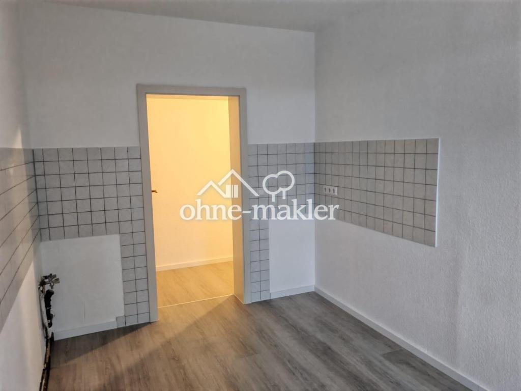 NEU SANIERT! 3R-Wohnung mit Stellplatz 80 m² (EBK) ***Vermieter-Bonus 2 Kaltmieten geschenkt*** - Photo 1