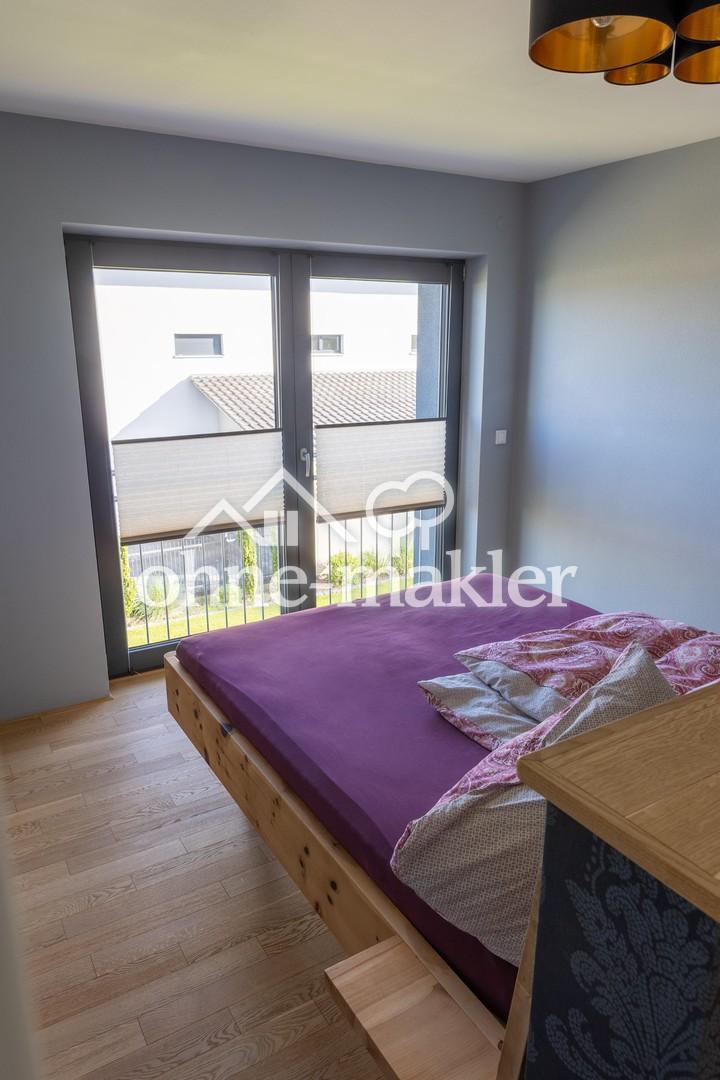 Schlafzimmer mit sep. Ankleide