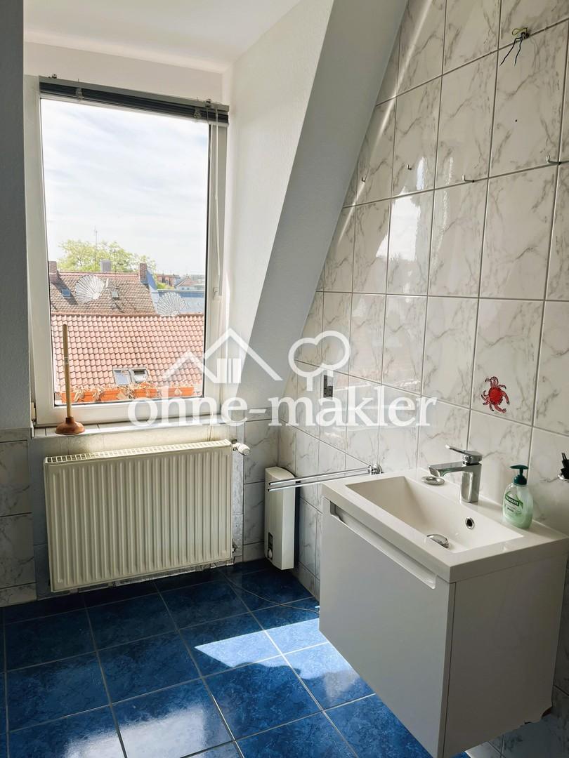 Badezimmer m. Fenster