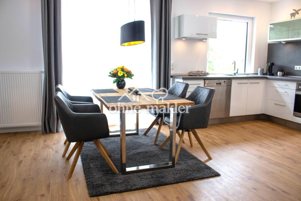 Wohnung links EG Wohnen