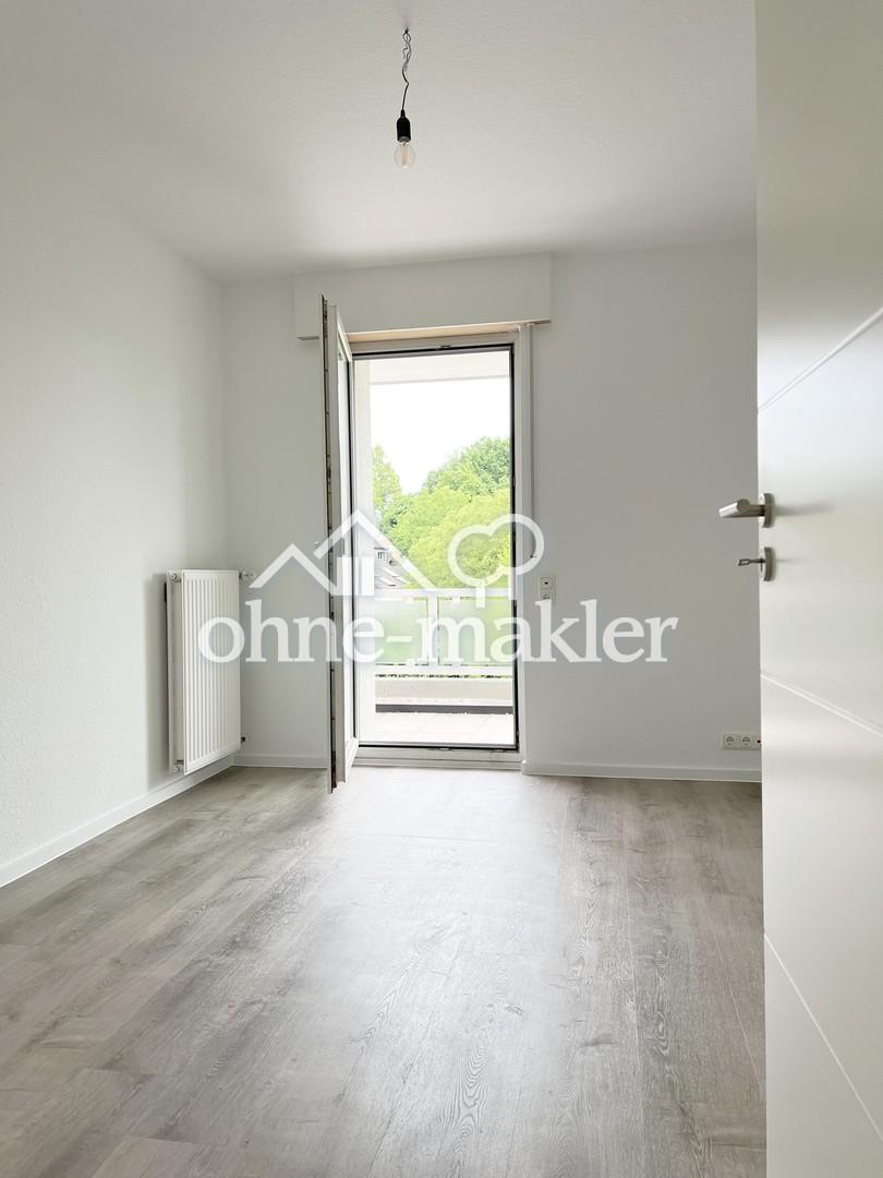Arbeitszimmer o. Schlafzimmer