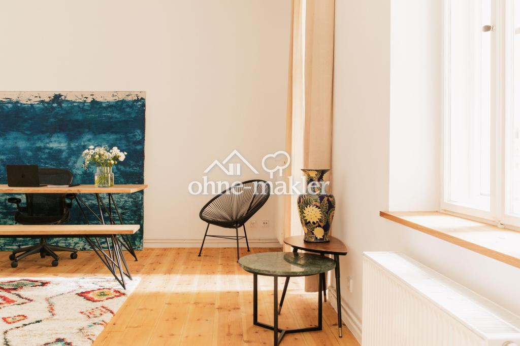 Wohnzimmer / Office