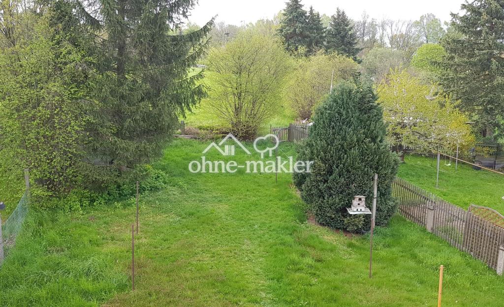 Der Garten hinter dem Haus