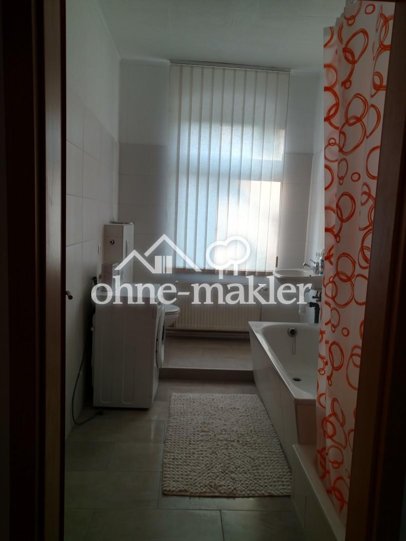 Badezimmer (Wanne, Duschkabine