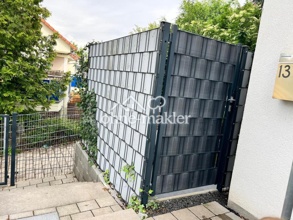Seitl. Gartenzugang