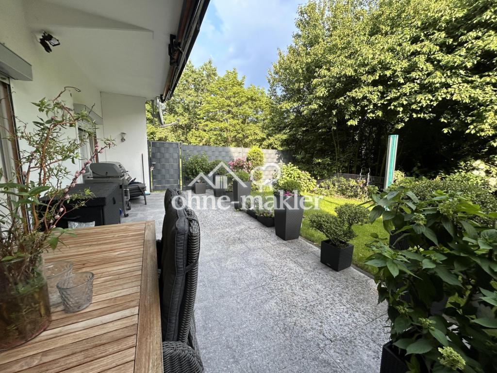 Terrasse mit Ausgang in Park