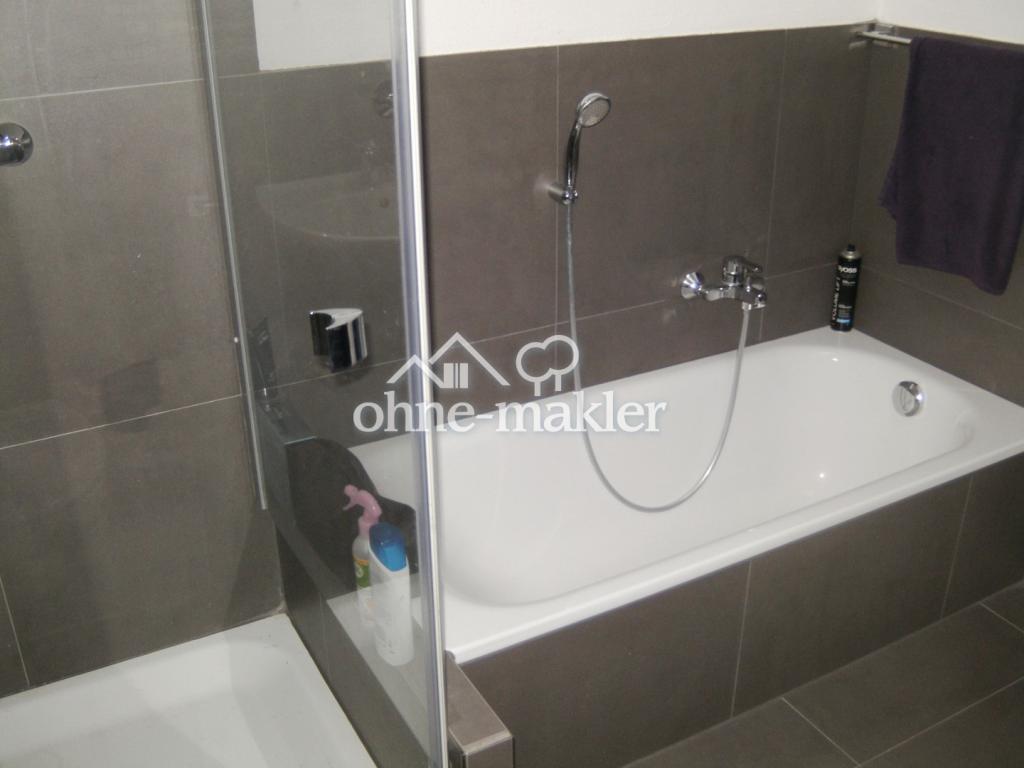 Bad 1.OG Dusche u Wanne