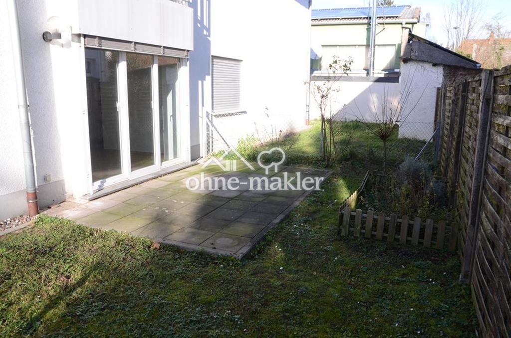 Terrasse mit Garten