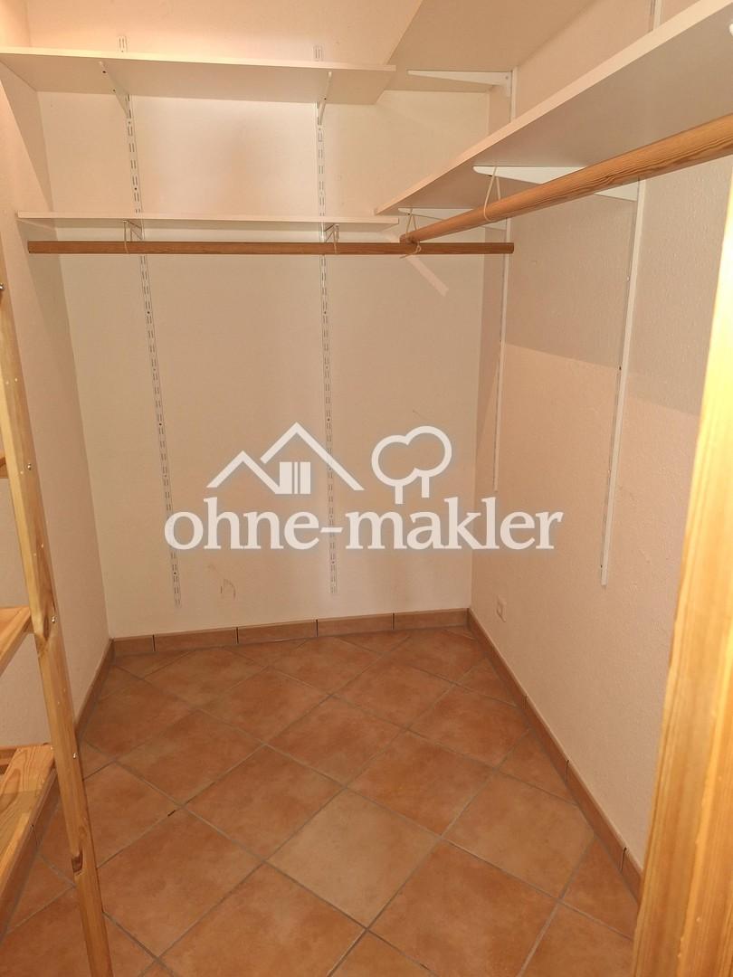 begehbarer Kleiderschrank
