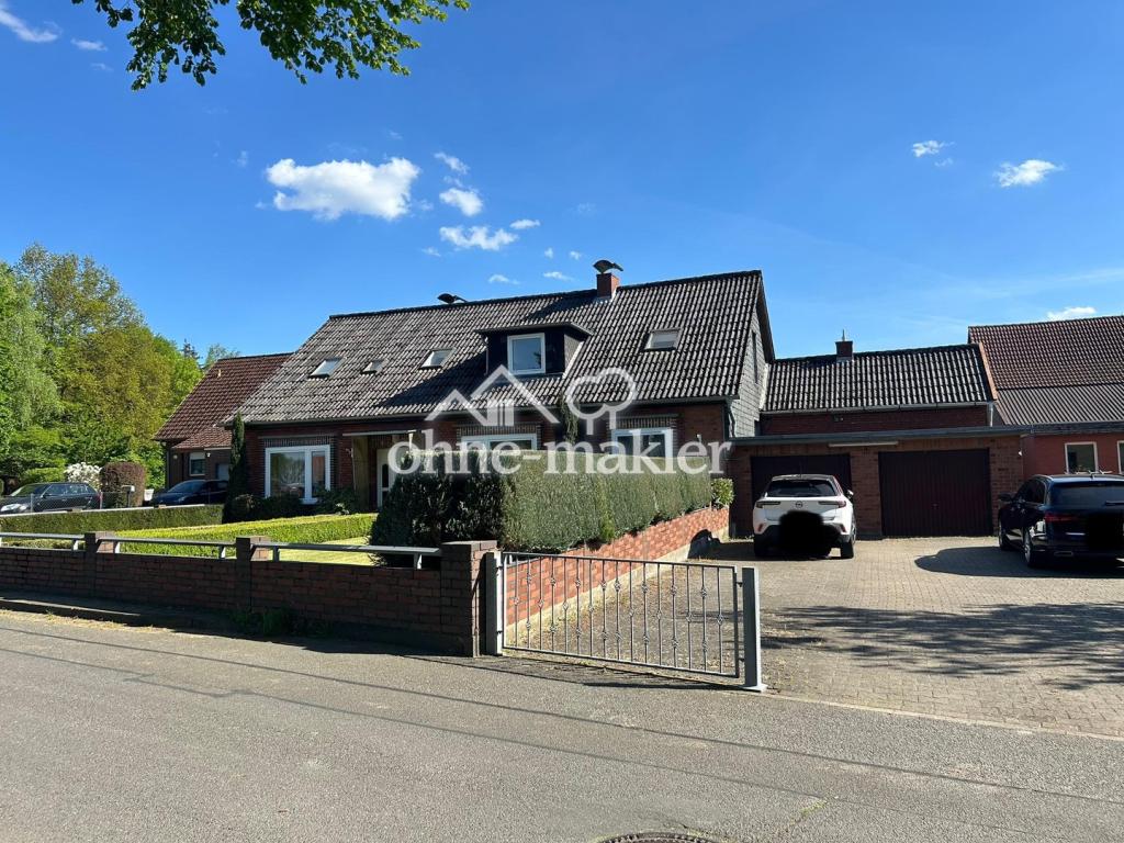 Blick auf Garagen/Stellplätze