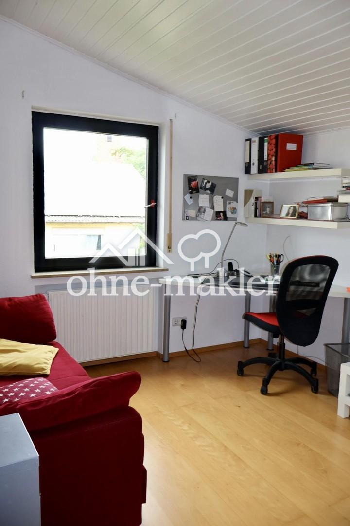 Kinder-/Arbeitszimmer OG