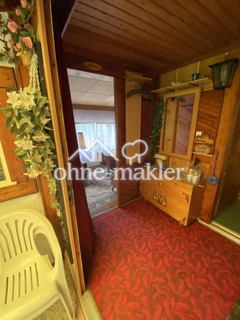 Blick in den Flur / Wohnzimmer