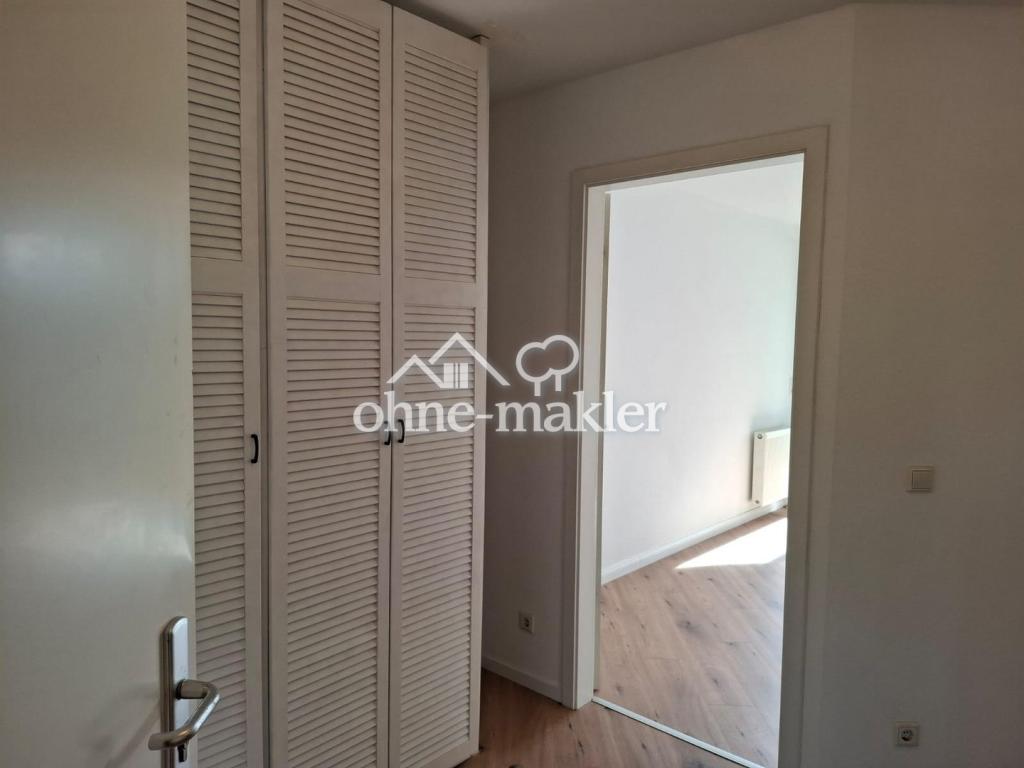 Flur mit Einbauschrank