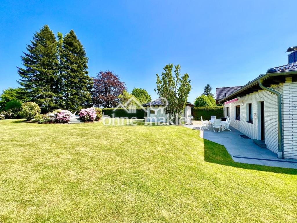 Gartenblick mit Terrasse