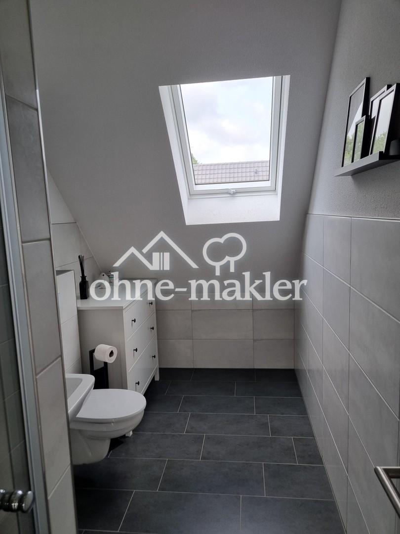 Badezimmer 2 im DG
