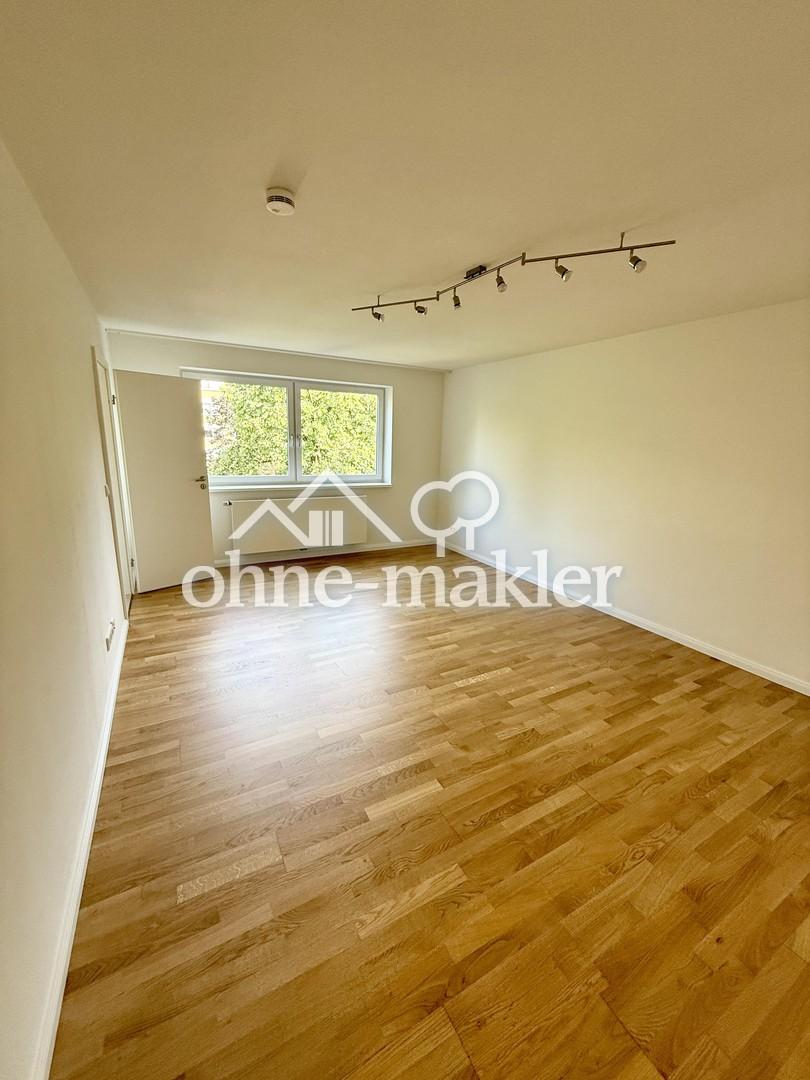 Wohn- Schlafzimmer