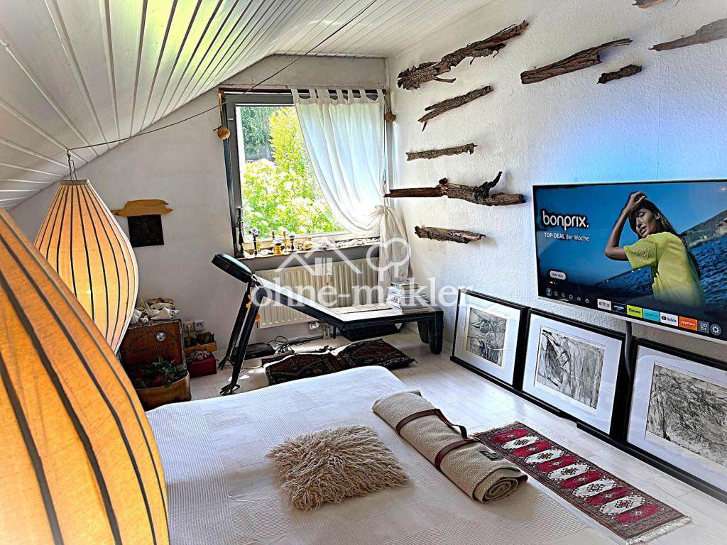 Fernsehzimmer/ Kind 2