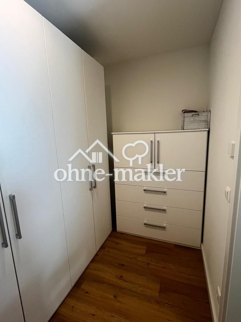 begehbarer Kleiderschrank