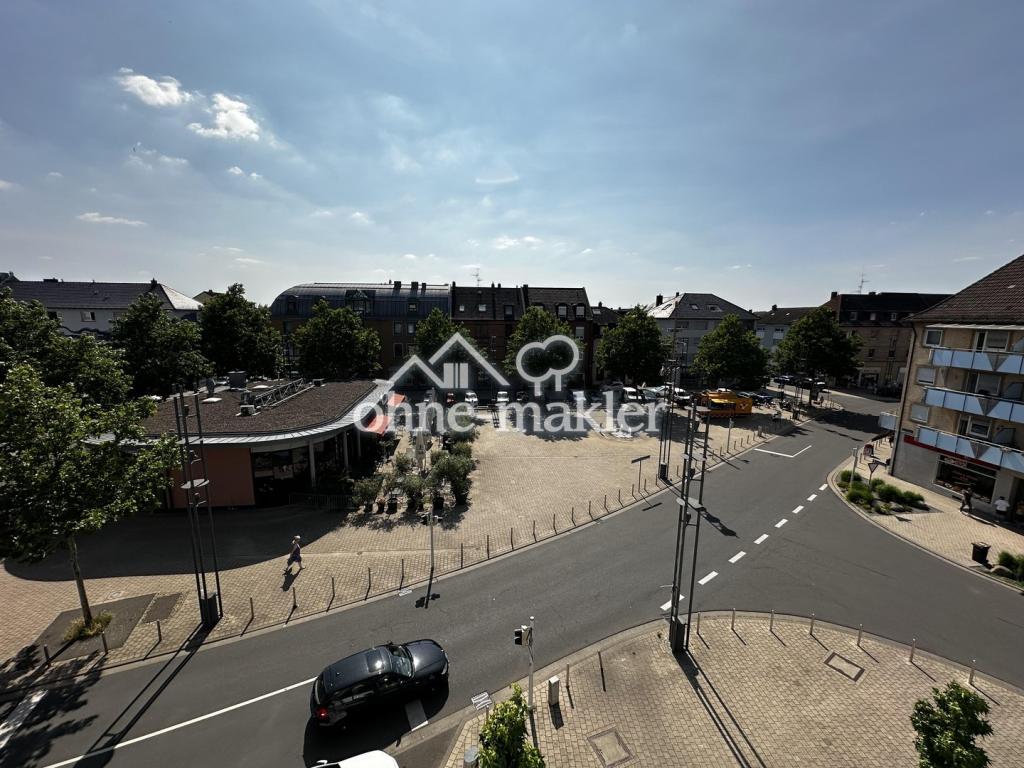Blick Wohnzimmerfenster