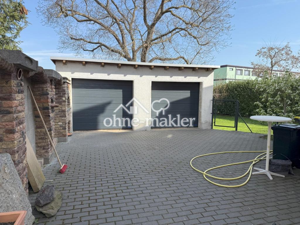 2 x  Einzelgaragen 