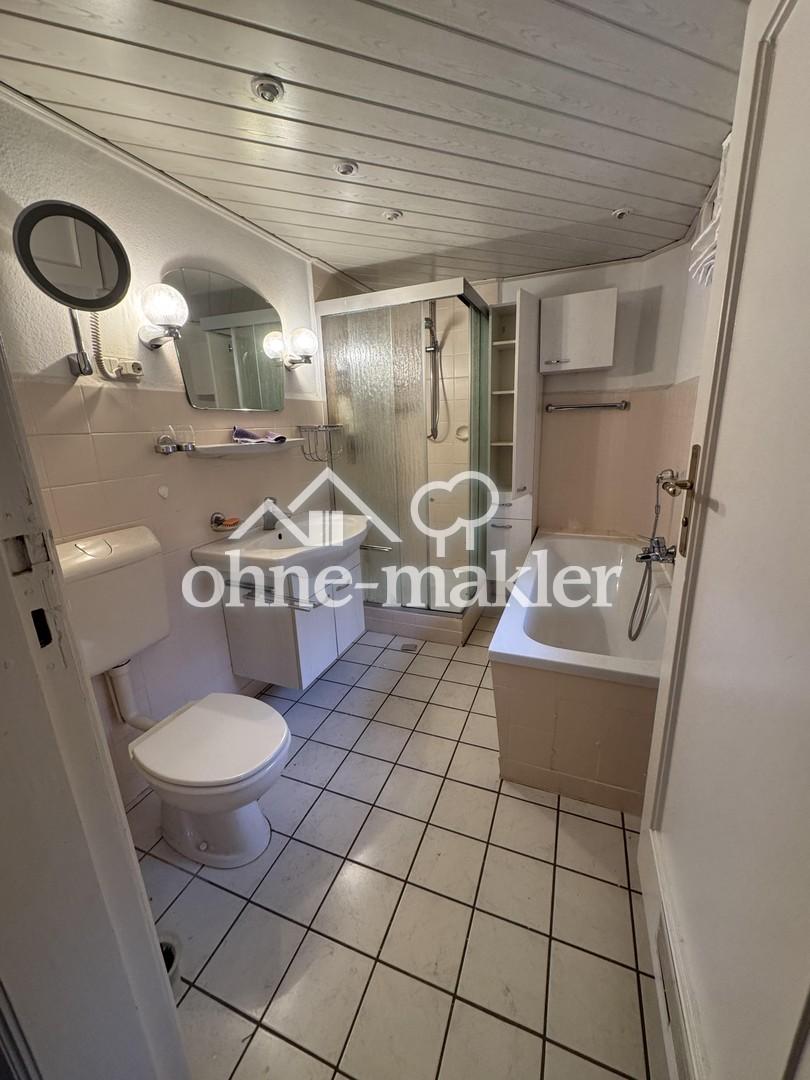 Badezimmer EG
