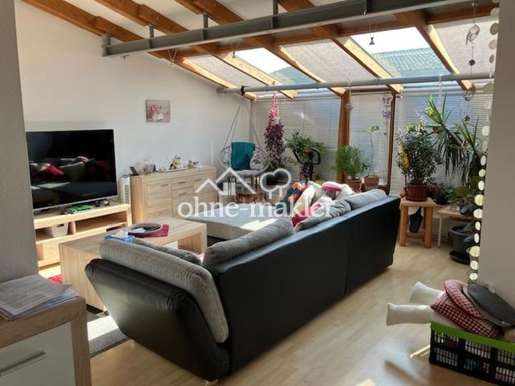 Wohnzimmer mit Loggia