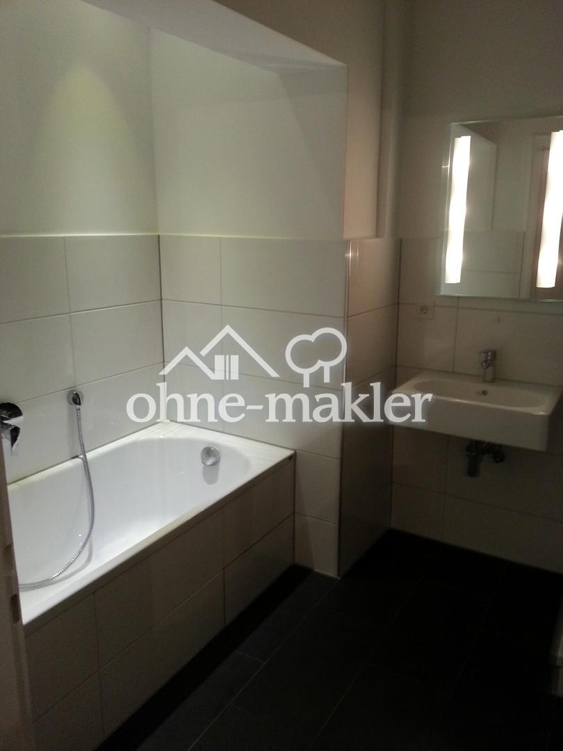 Badzimmer Wanne&Dusche