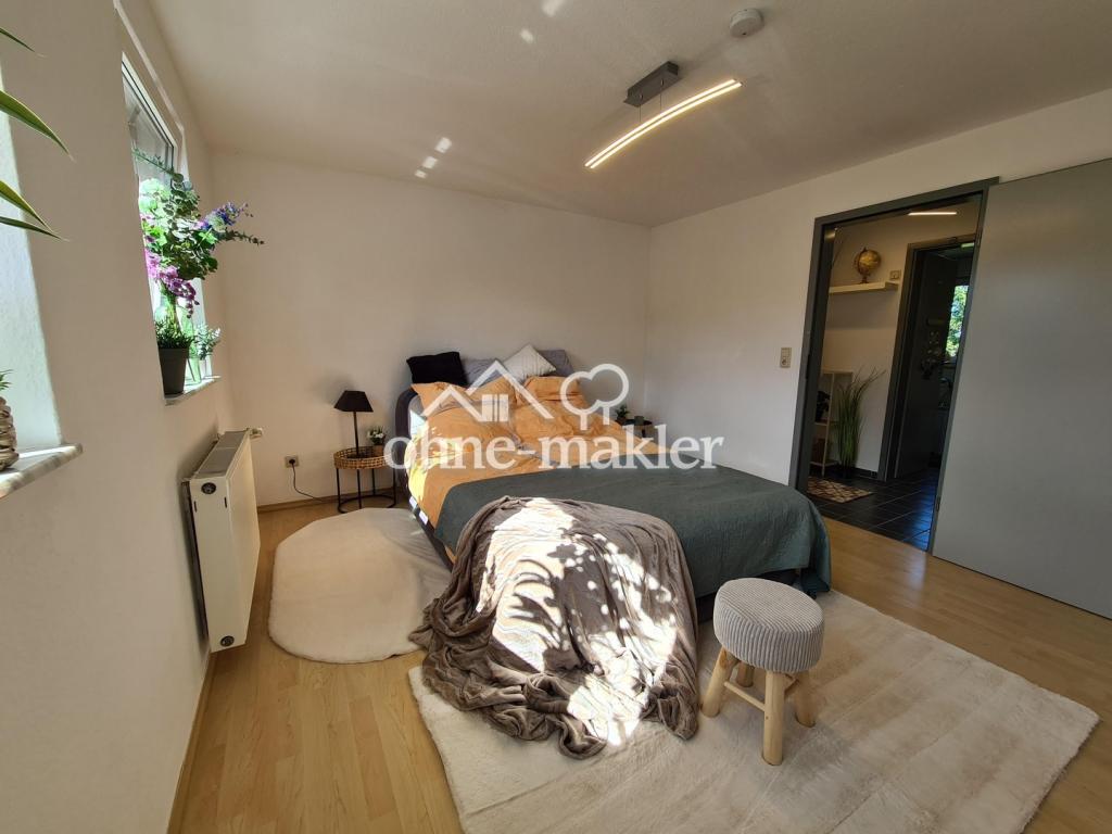 Charmante Dachgeschosswohnung mit Einbauküche – sofort verfügbar! - Foto 5