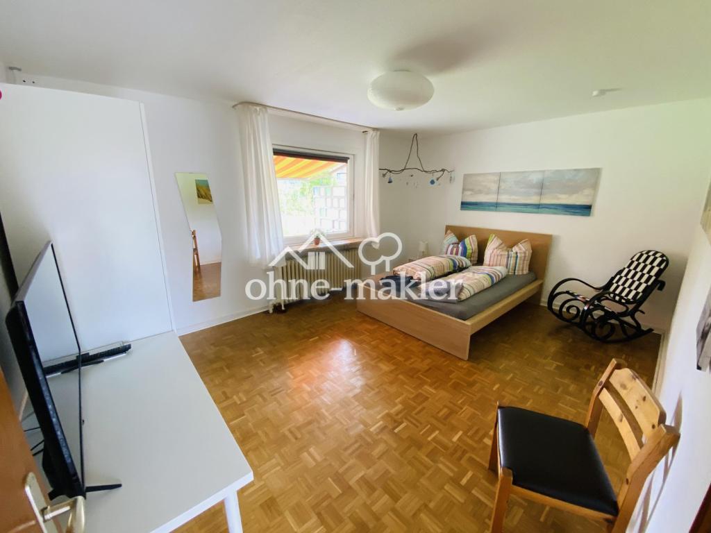 Schlafzimmer rechts im EG