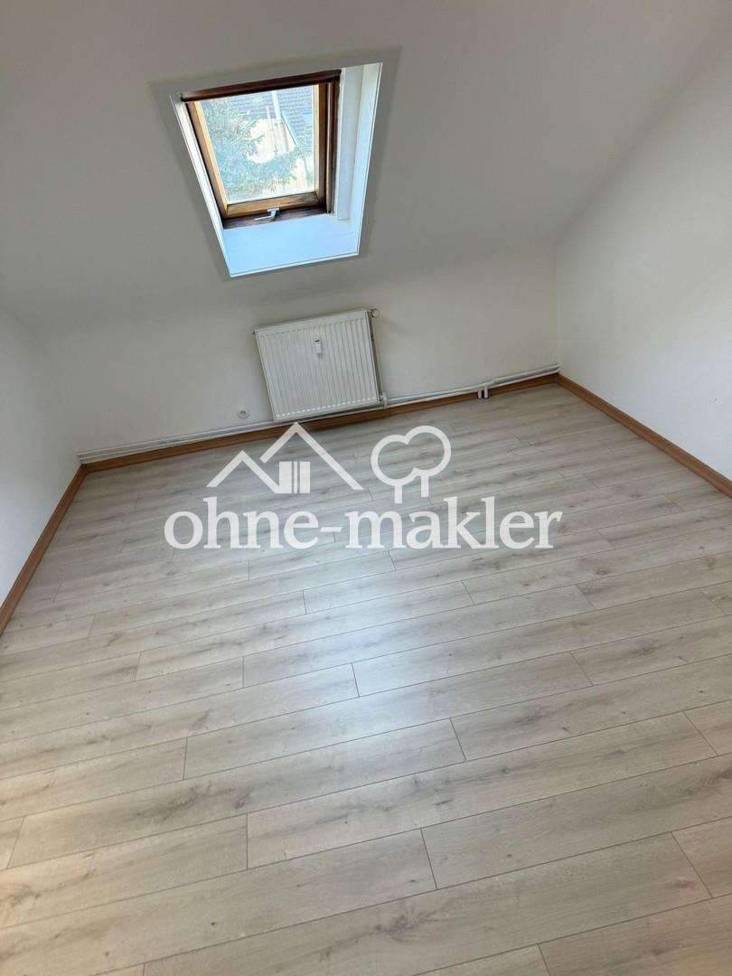 2 ZIMMER WOHNUNG DuschBad RHEINNÄHE FRISCH RENOVIERT 755€ - Foto 1